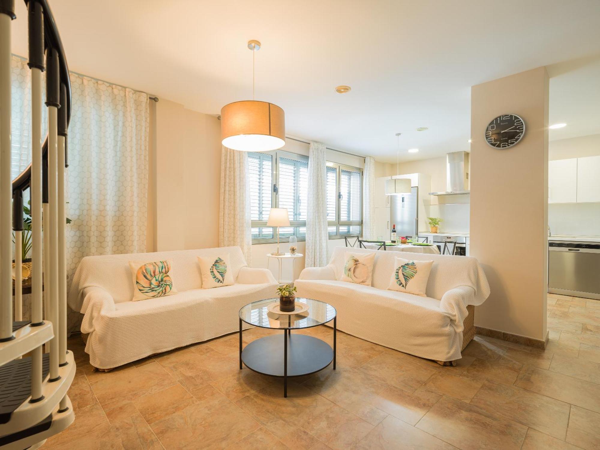 City Family Avatar Duplex Near The Beach Лас-Пальмас-де-Гран-Канария Экстерьер фото